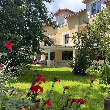 Bed and Breakfast Le Jardin Du Dolaizon Le Puy-en-Velay Exterior foto