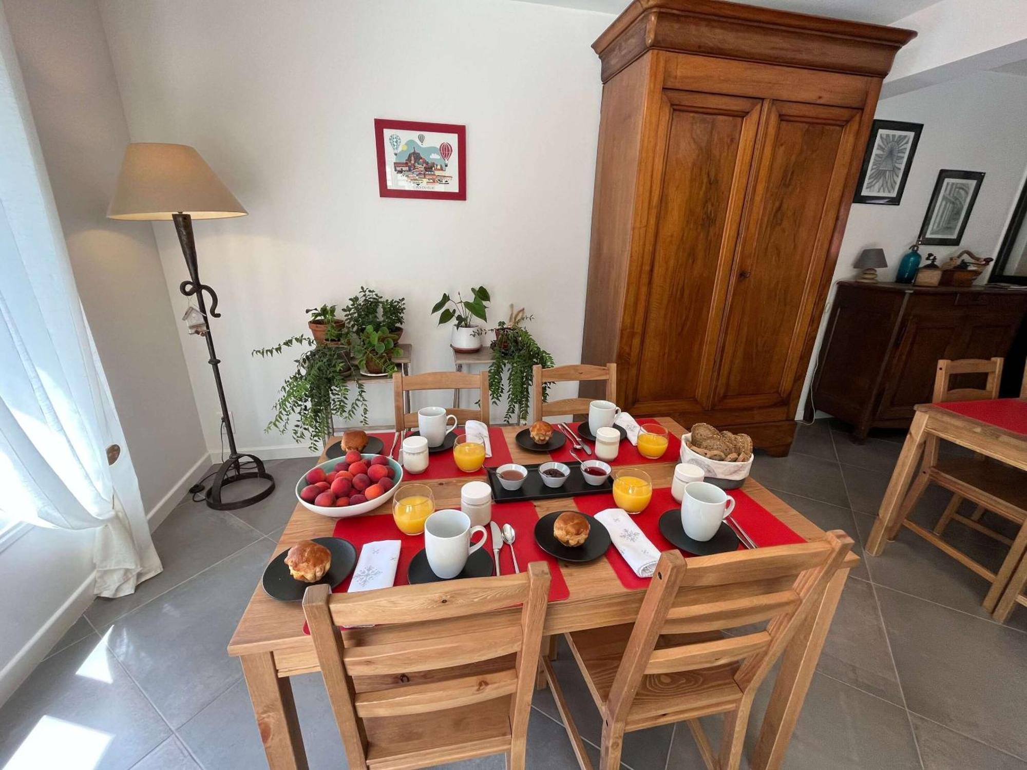 Bed and Breakfast Le Jardin Du Dolaizon Le Puy-en-Velay Exterior foto