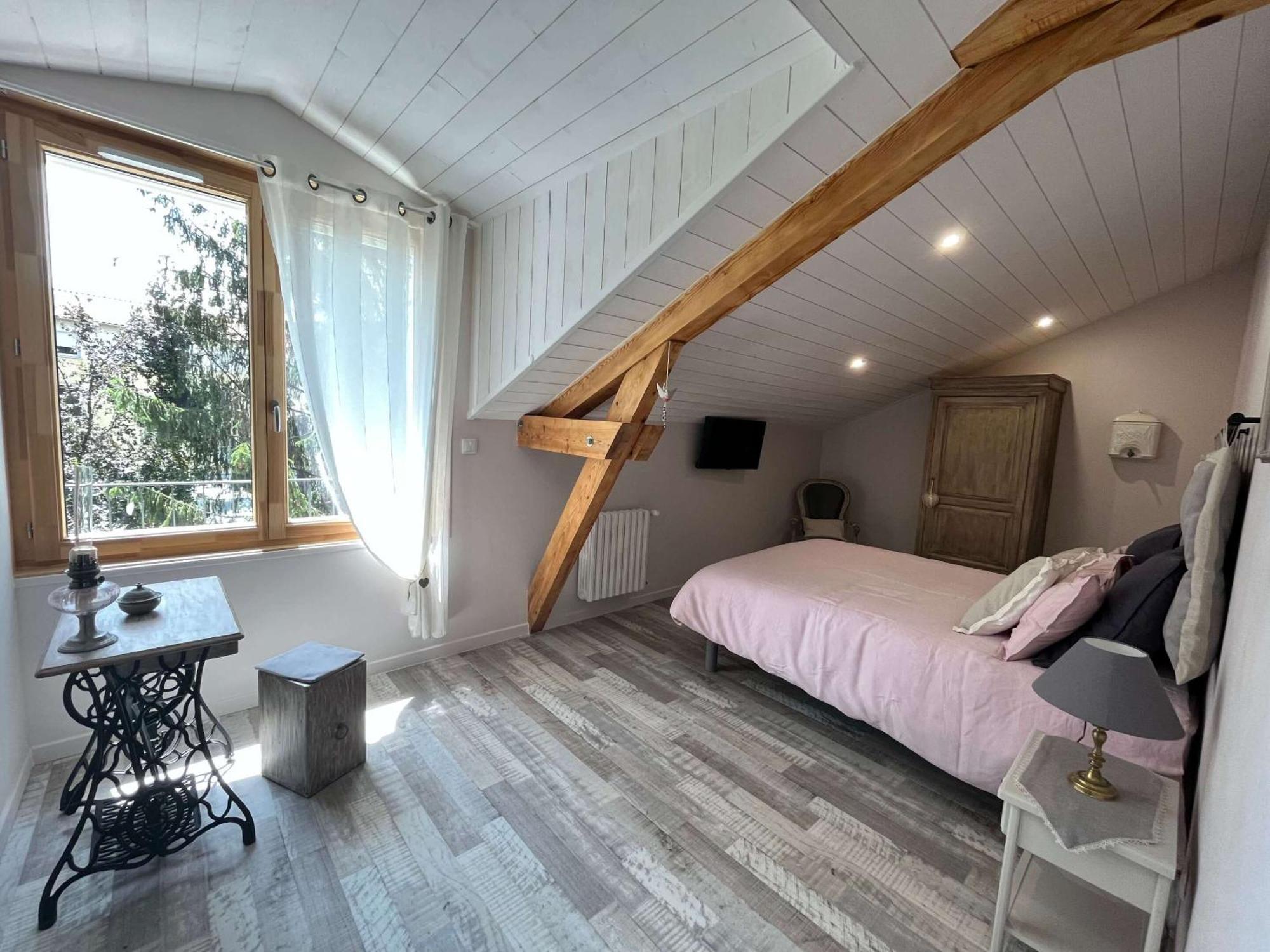 Bed and Breakfast Le Jardin Du Dolaizon Le Puy-en-Velay Zimmer foto
